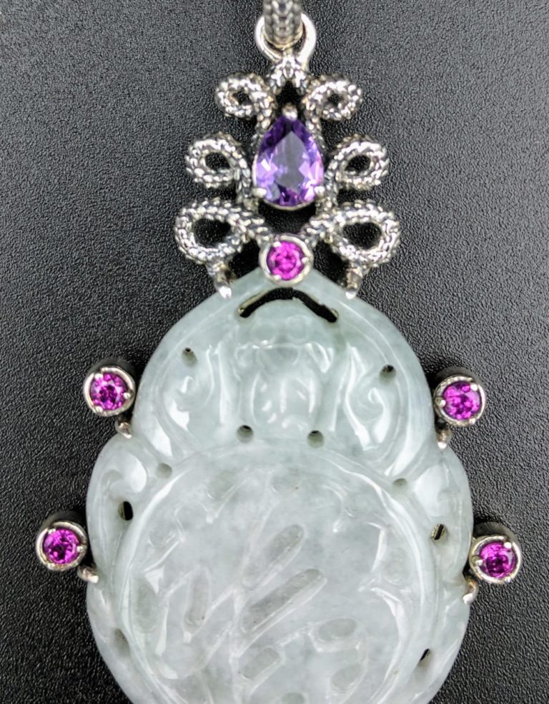 Jade Pendant Engraved and Surrounded with Amethyst Stones
