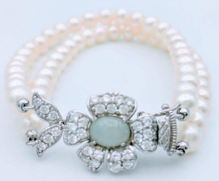 Pearl Bracelet w/ Jade Stone and CZ Flower Design Clasp